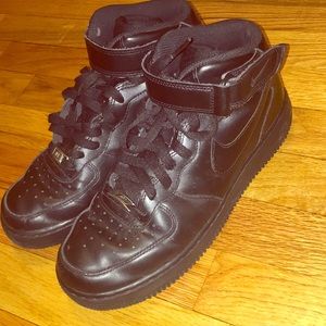 Nike Air Shoes all black